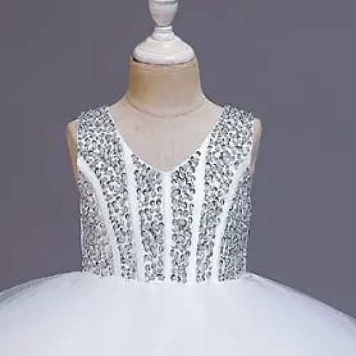WHITE GEORGEOUS