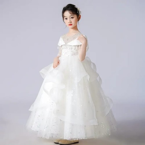 WHITE COMFY GOWN