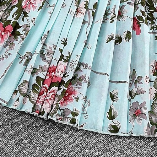 Floral plate sky
