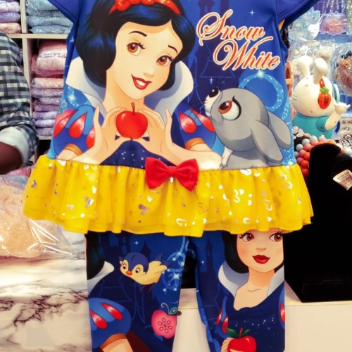 Snow White Set Yellow